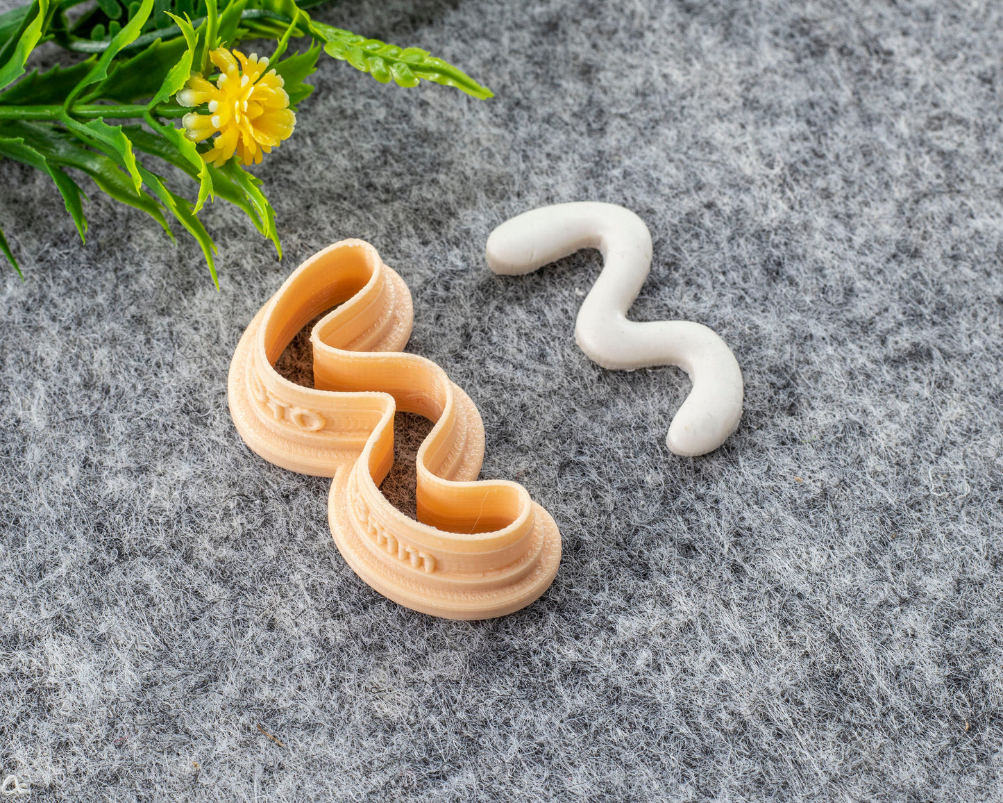 Wiggle Polymer Clay Cutter: 3D Printed Earring Tool