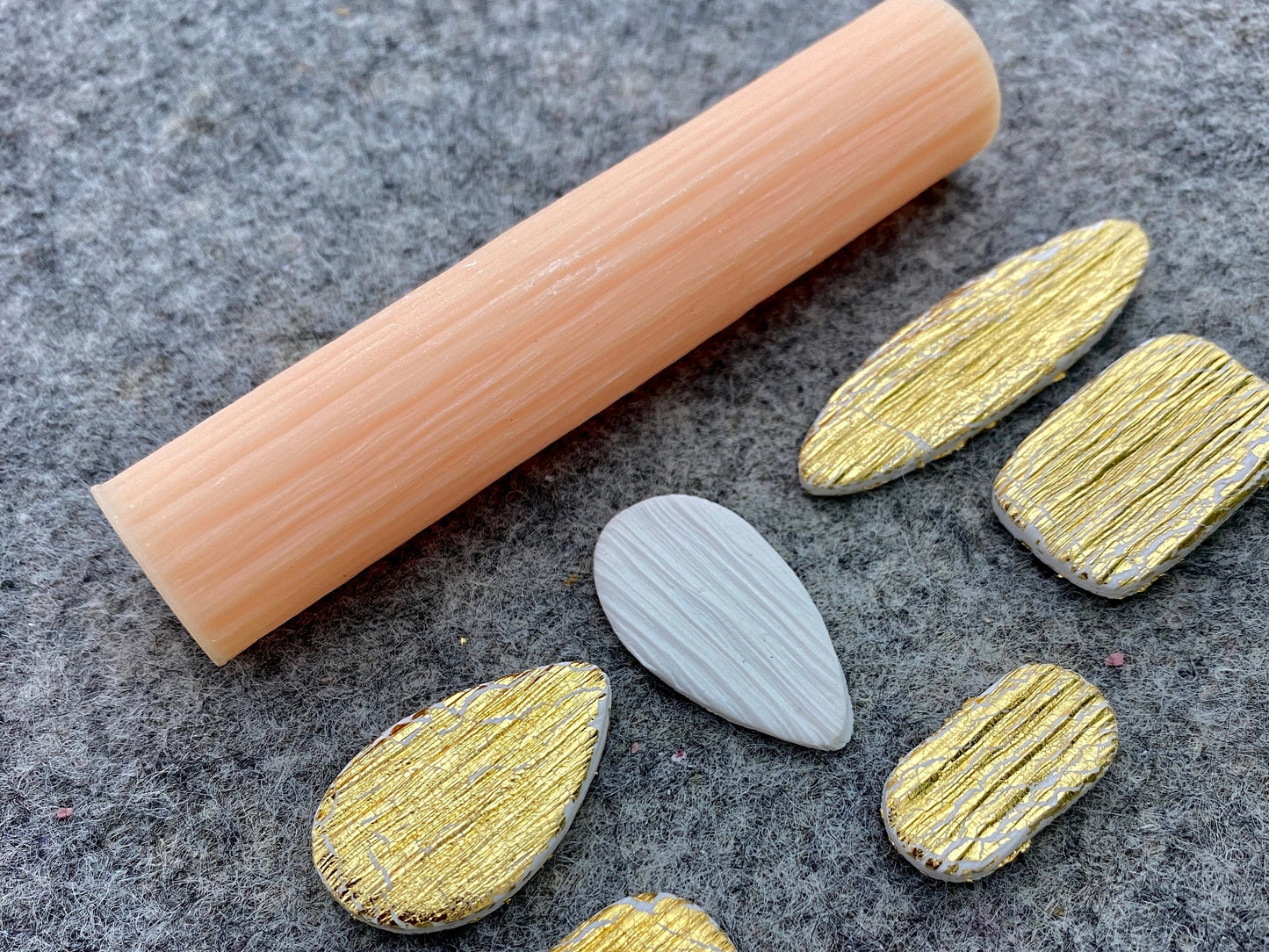 Thin waves Texture Roller, Polymer Clay Texture Roller, Resin Hand Roller for Polymer Clay, Polymer Clay Tools #101