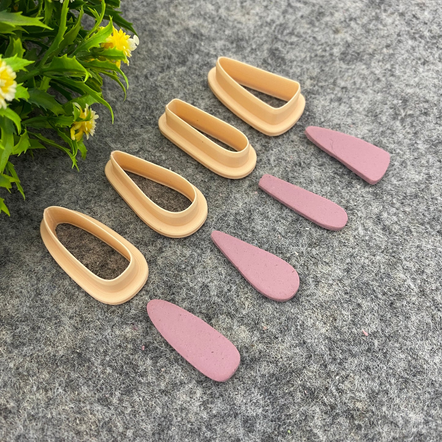 Triangle Dangle Earring Clay Cutter: Organic Polymer Clay Tool