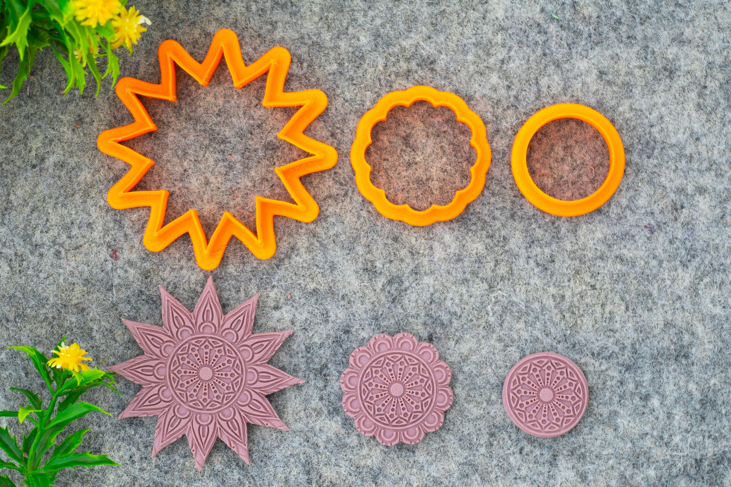 Mandala Texture Mat with Cutter Set: Polymer Clay Rubber Tile #M-6